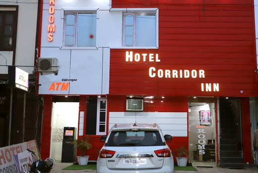 CORRIDOR INN