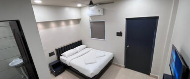 Hotel Matoshree Rooms & Banquet