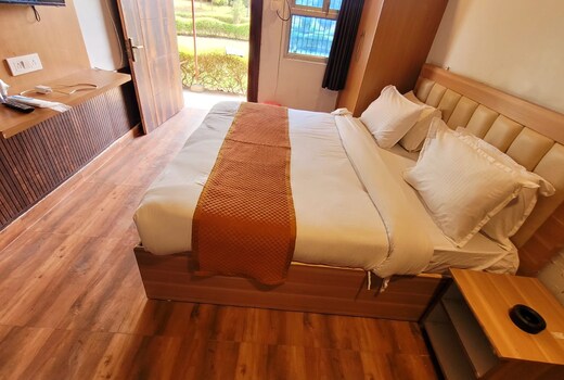 The Swastik Hotel & Resort, Vrindavan