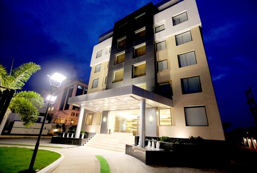 Hotel Dortn (Formerly Vinstar Service Apartments)