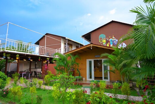 La Zarya Beach Resort.