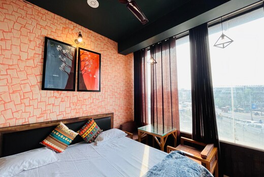 Nomad Guest House