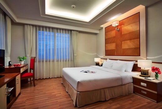 Luxeden Signature Hotel