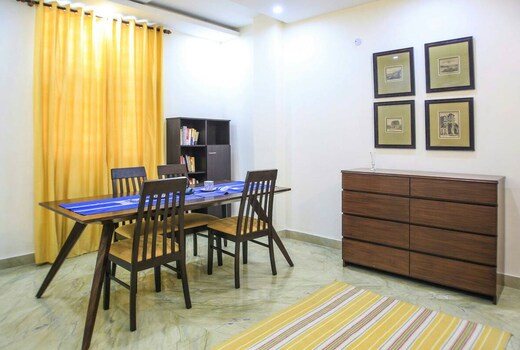 Apt with a view@Hauz Khas Village