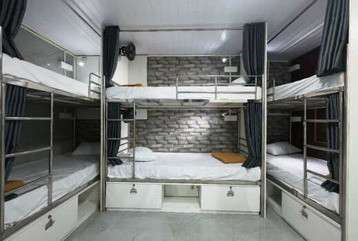 Quick Stay Best Hostel Dormitory Mumbai