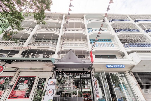 Bossa House Hostel & Cafe