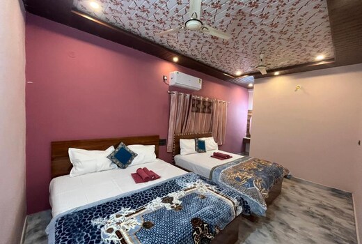 Manoj Homestay