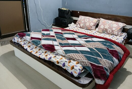 Meraaj Guest House