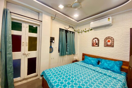 Cozy Bandra 1BHK, Carter Rd by Trivana Haven Stays