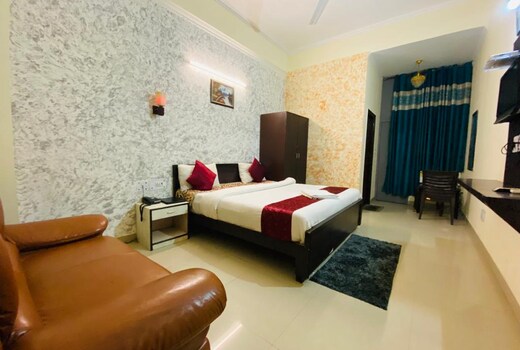 Hotel Happy Stay