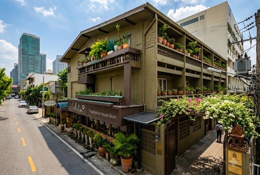 Collection O Thaiphiphat House Silom