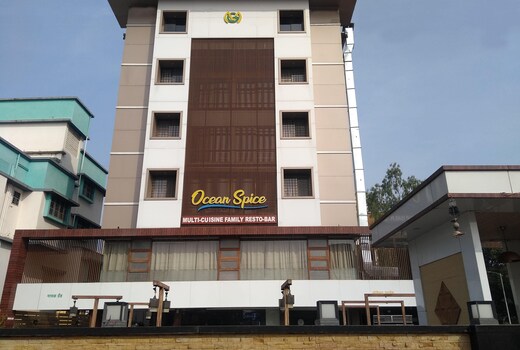 Hotel Maval Grrand