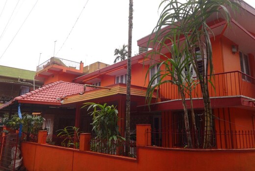 Four Seasons Homestay
