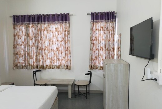 Ghate Rooms
