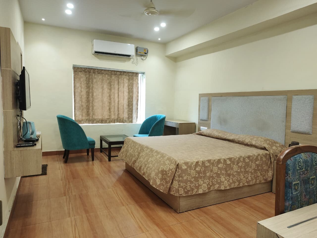 Hotel Gomti