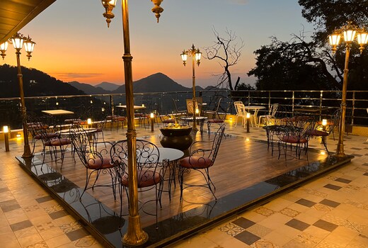 Hotel Skylark by Gabrian Hotels
