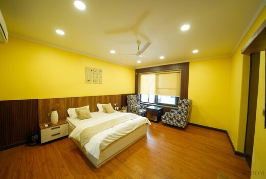 Dharti Room 1BR GF Pool Gym By Sundowner
