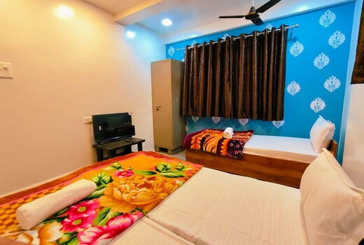 Amrutwa Guest House