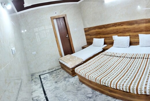 RV Grand Guest House