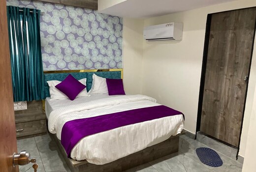 HOTEL KARNAVATI