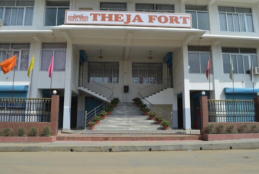 Hotel Theja Fort