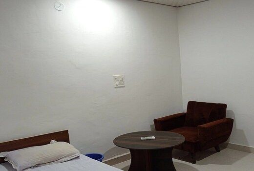 New Punjabi Hotel