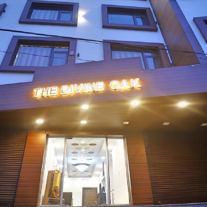 The Divine Oak - A Boutique Hotel