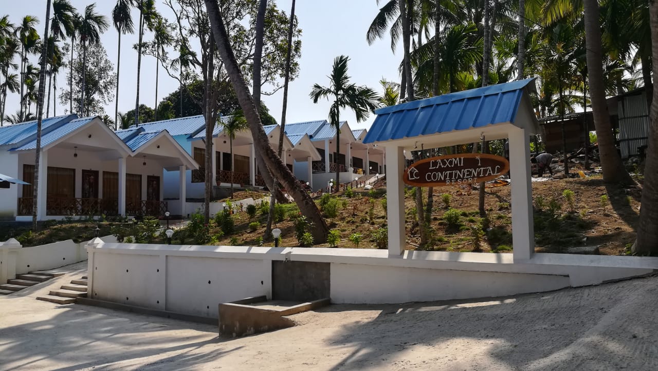 Laxmi Continental Resort