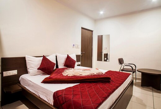 Hotel Surya