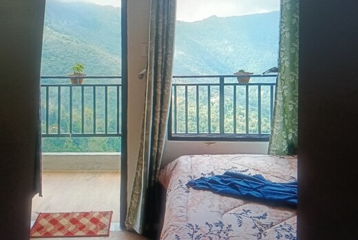 JOSEPH HOMESTAY