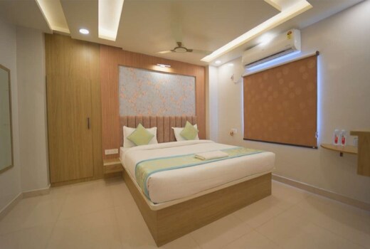 VR Hotel Patna