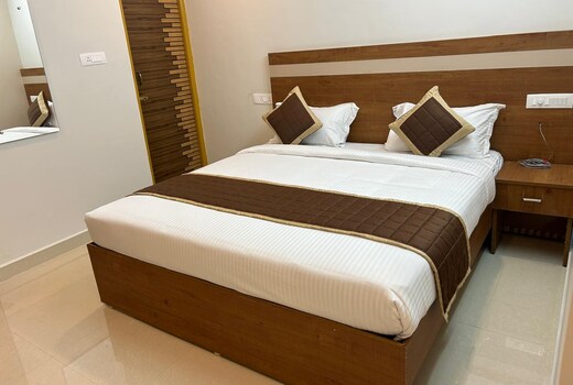HOTEL VAMANA INN