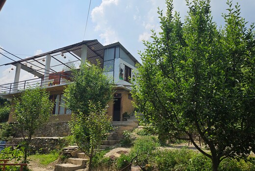 Ruhaani Cottages And Cafe