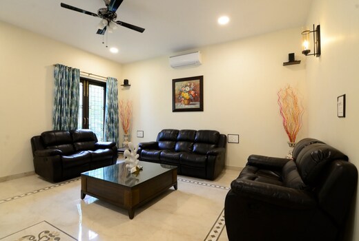 Luxirious 4BHK villa with roof top Pool in Anjuna Goa