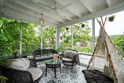 The Penthouse 2bhk in Parra by Orange Sunsets