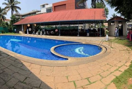 Issac's The Resort