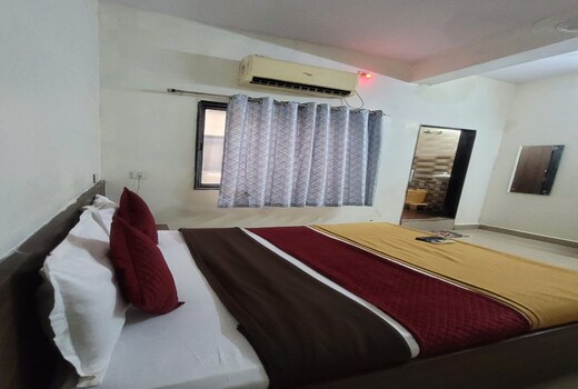 HOTEL ARADHANA