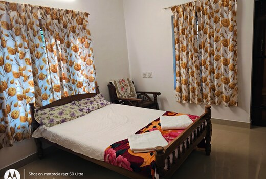 DAKSHINA HOME STAY