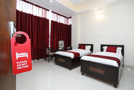 Hotel O Royal Inn