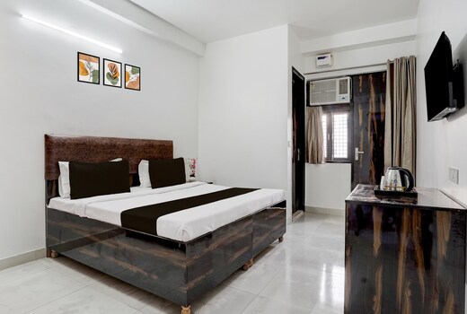 Collection O Sector 7 Rohini Formerly Giriraj Residency