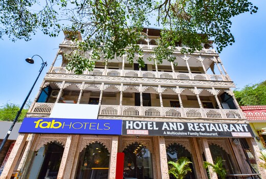 FabHotel Moon Stone, Near Jawahar Circle - World Trade Park