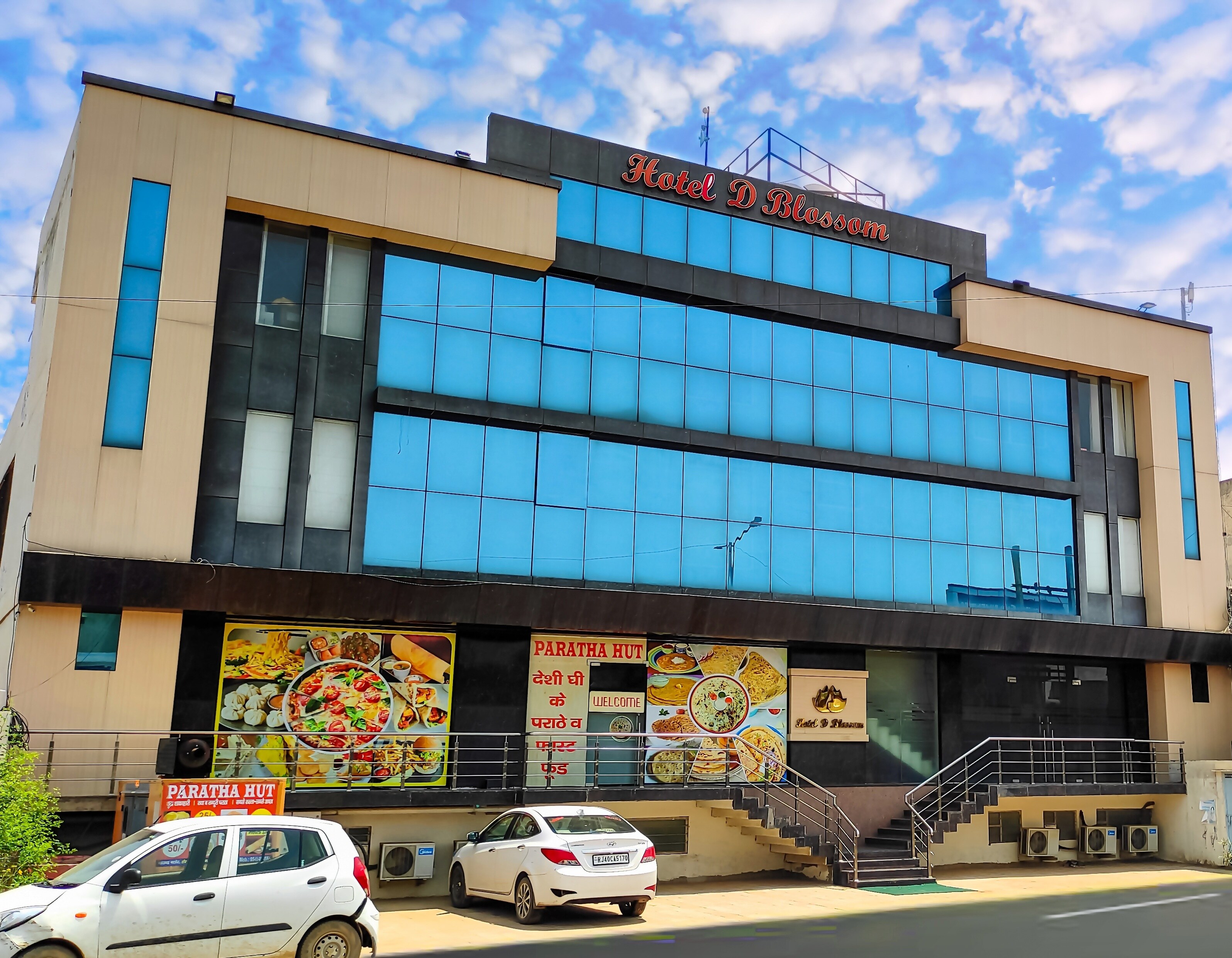 Hotel Rajmahal Palace