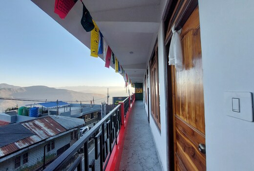 LINGKHA HOMESTAY