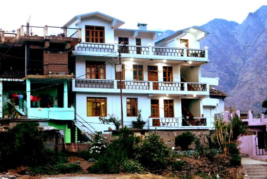 Himlay near Narsingh Mandir