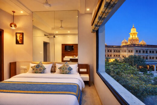 Hotel Vacation Inn (1 Min Walk To Golden Temple )
