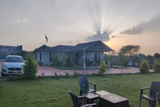 Kanakdhara farmhouse