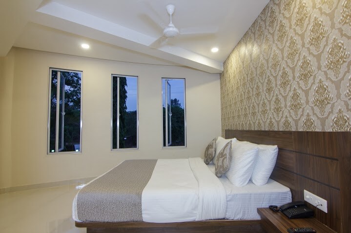 Strand Resort