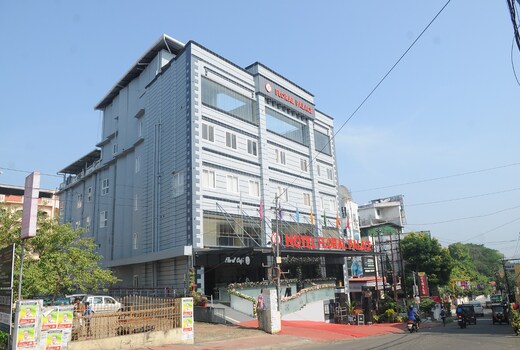 HOTEL FLORAL PALACE