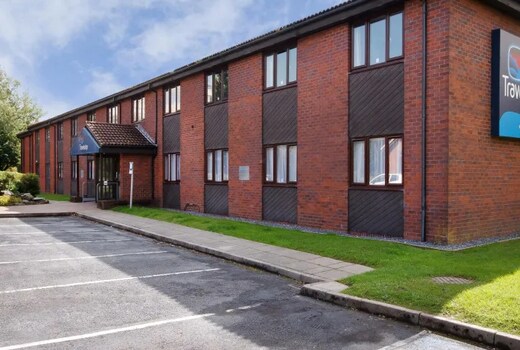Travelodge Llanelli Cross Hands