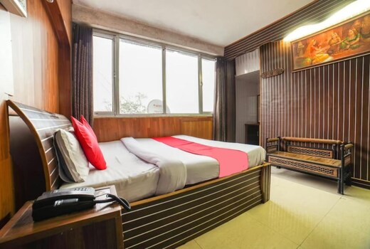 LongView Retreat Mallital